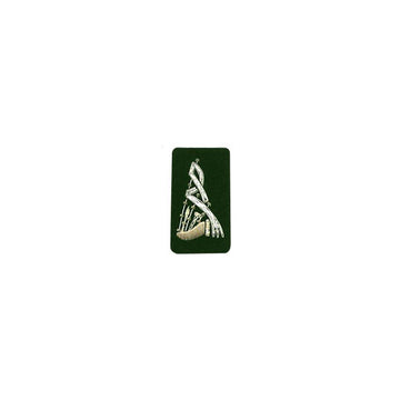 imperial-highland-supplies-bagpipe-badge-silver-bullion-on-green